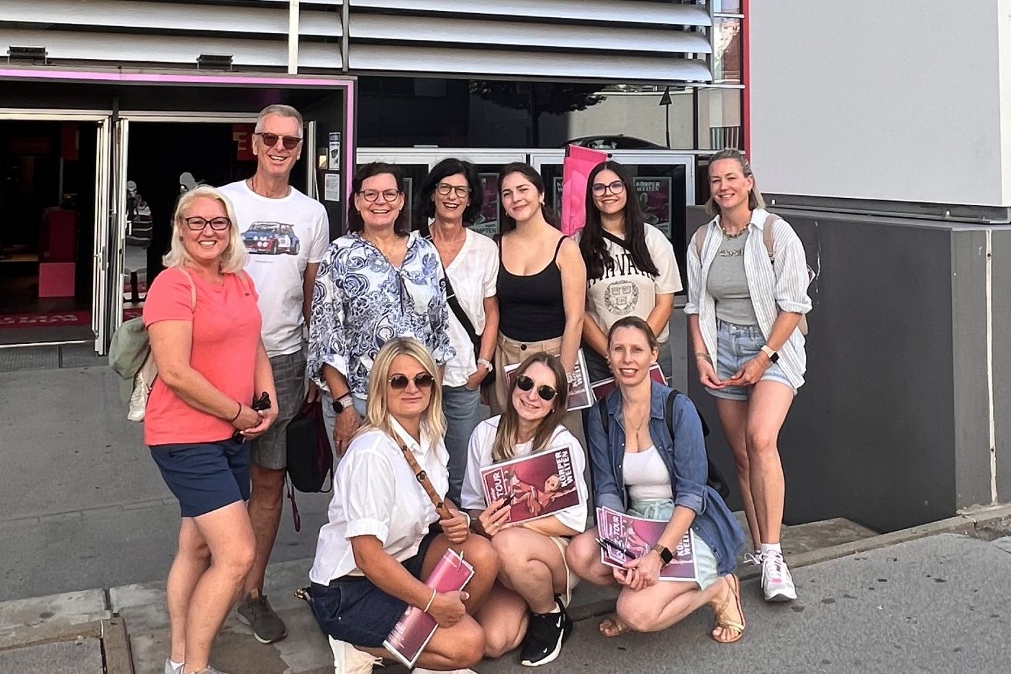 Team vor der Bigbox Kempten